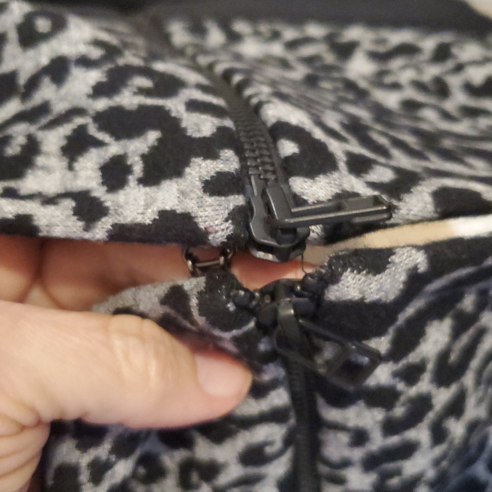 Rebecca Taylor Convertible Black Gray Leopard Print Peplum Knit Blazer Size 8 - Picture 7 of 11